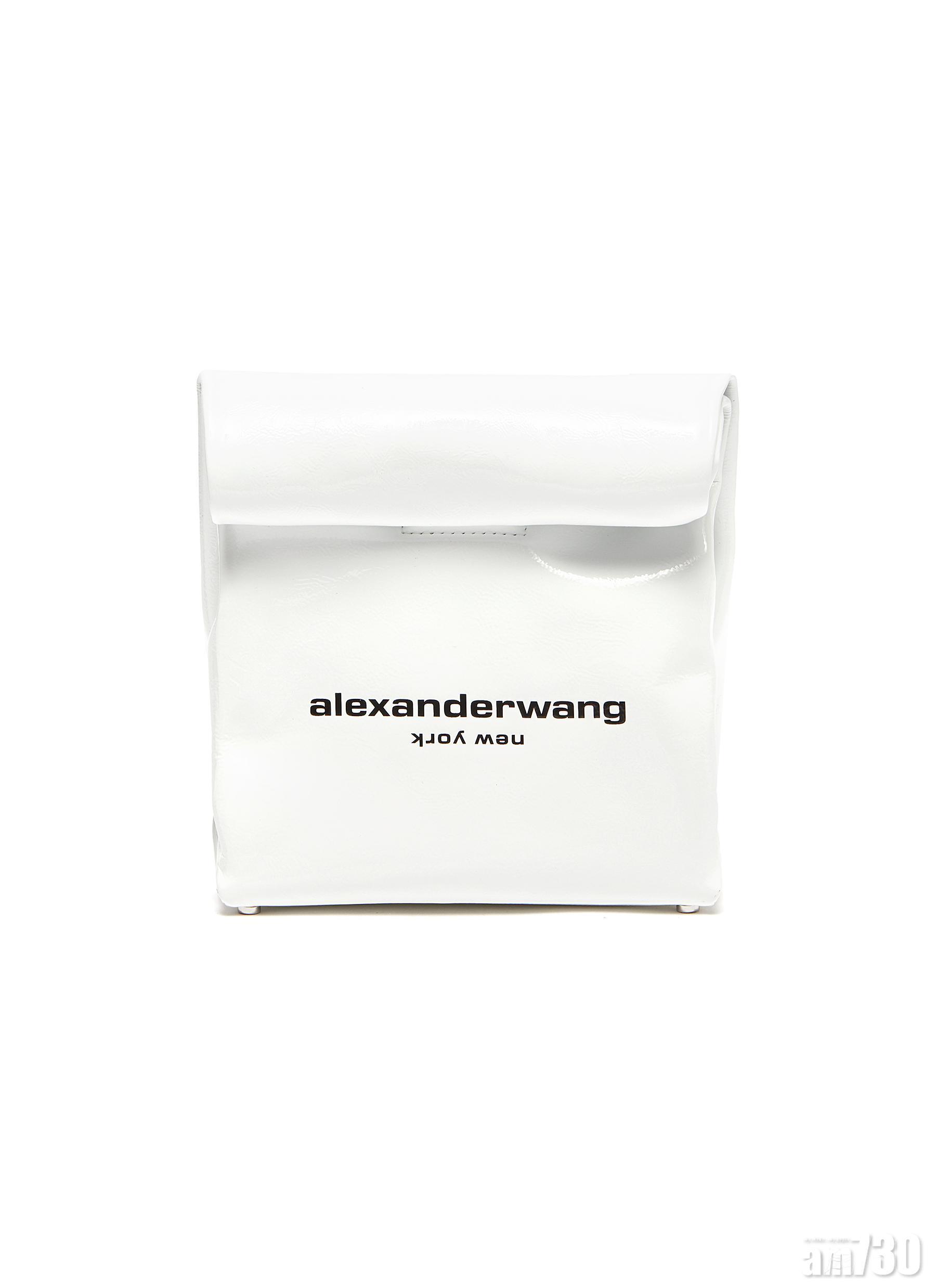 ALEXANDER WANG Lunch Bag Clutch $3,000
小巧午餐袋設計,適合走在時尚前線的媽咪!