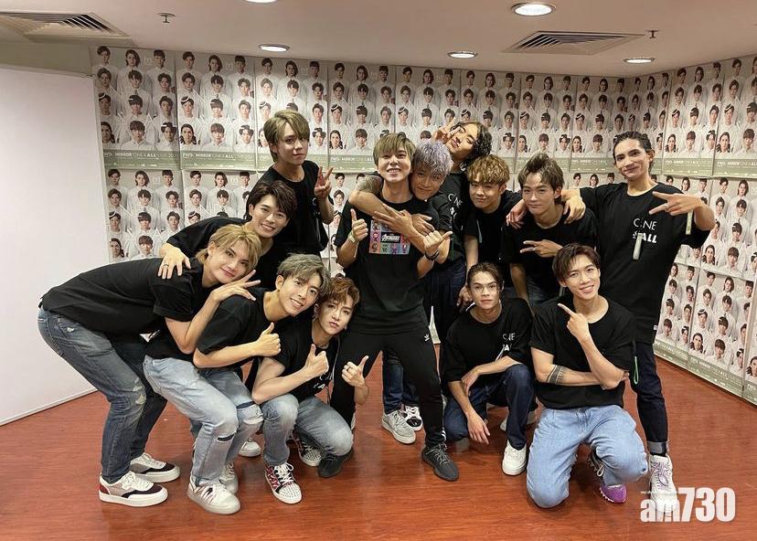 細貓與MIRROR成員感情要好。