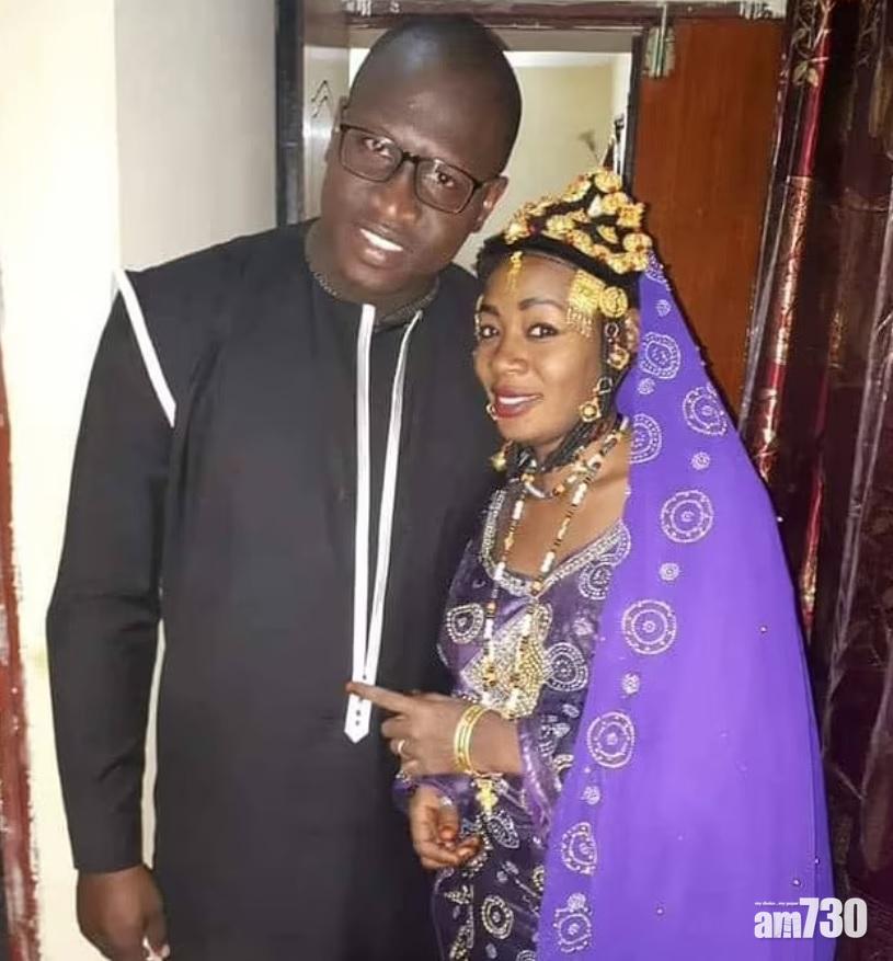 馬里女子西塞(右)上月創下剖腹生產9胞胎紀錄。(互聯網)