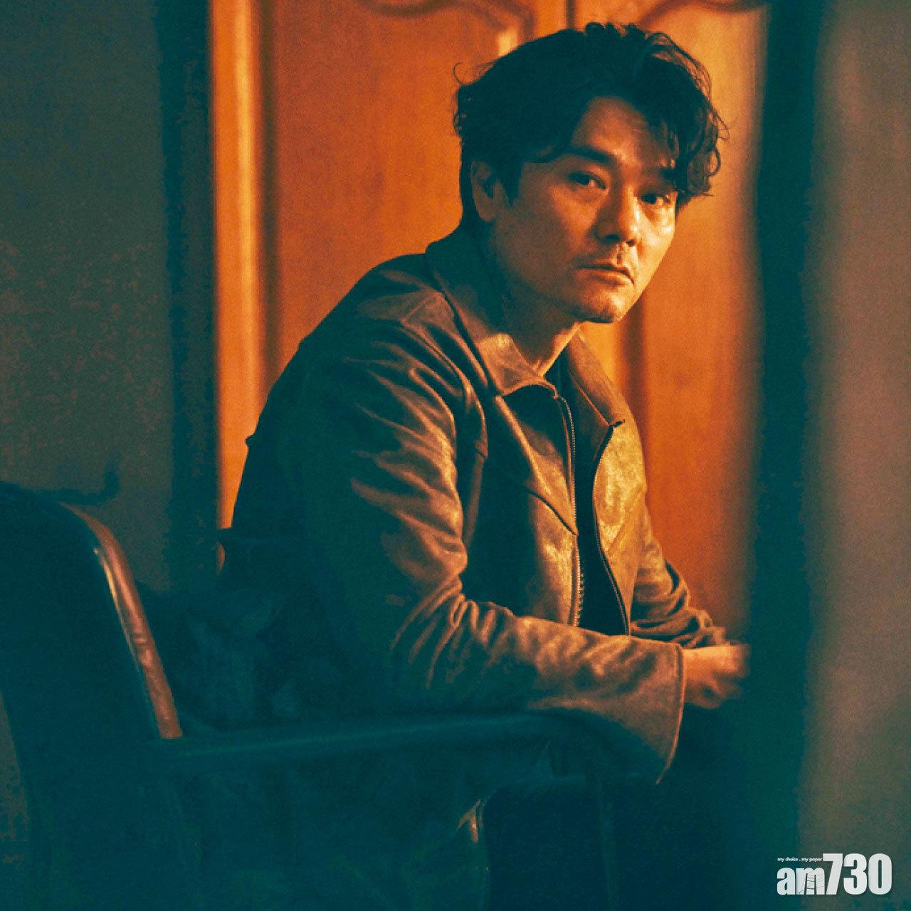 林家棟飾演關超,前華籍英兵。