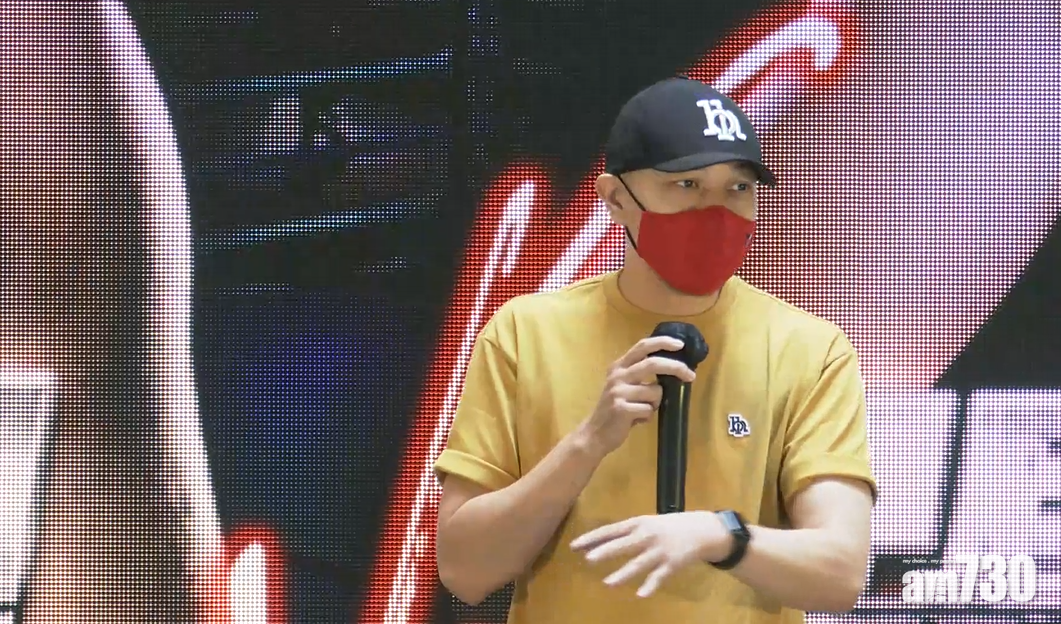 大J表示見到對手是Steven,於是決定參賽。