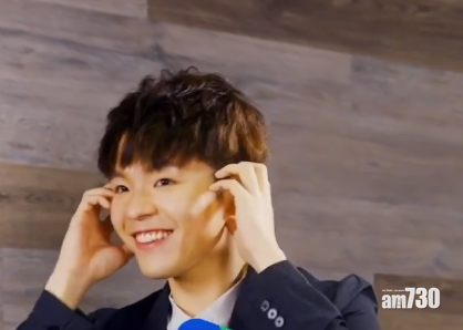 Ian跟大家玩競猜遊戲,表情豐富。