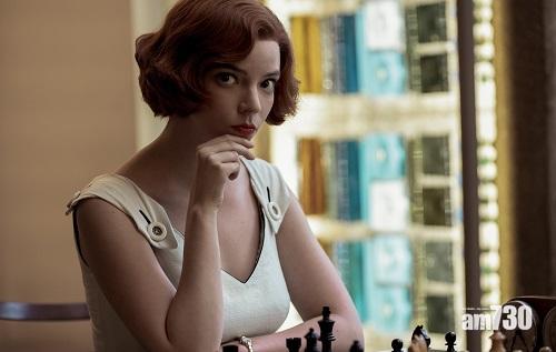 安雅泰萊采兒《后翼棄兵》