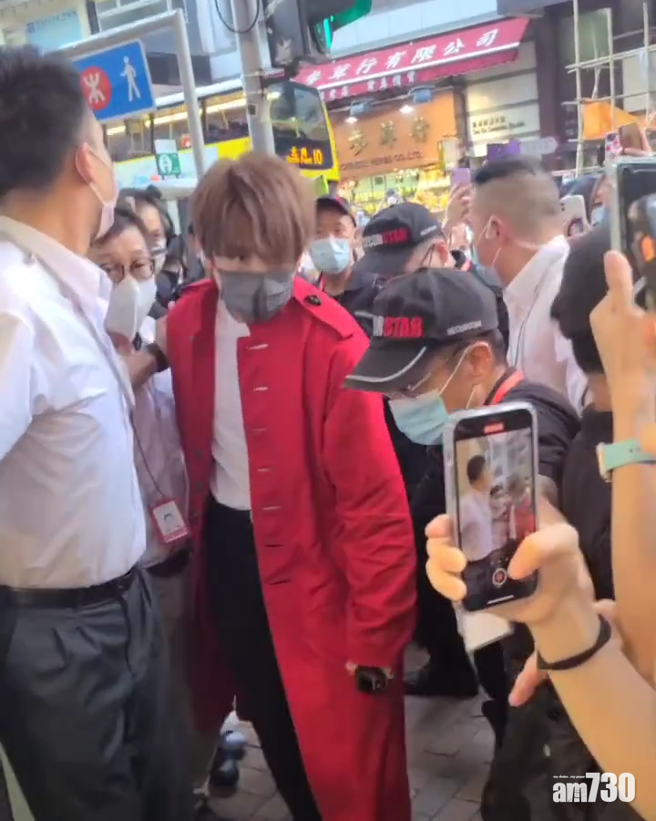 姜濤連日到最高業績分行出席閉門活動。