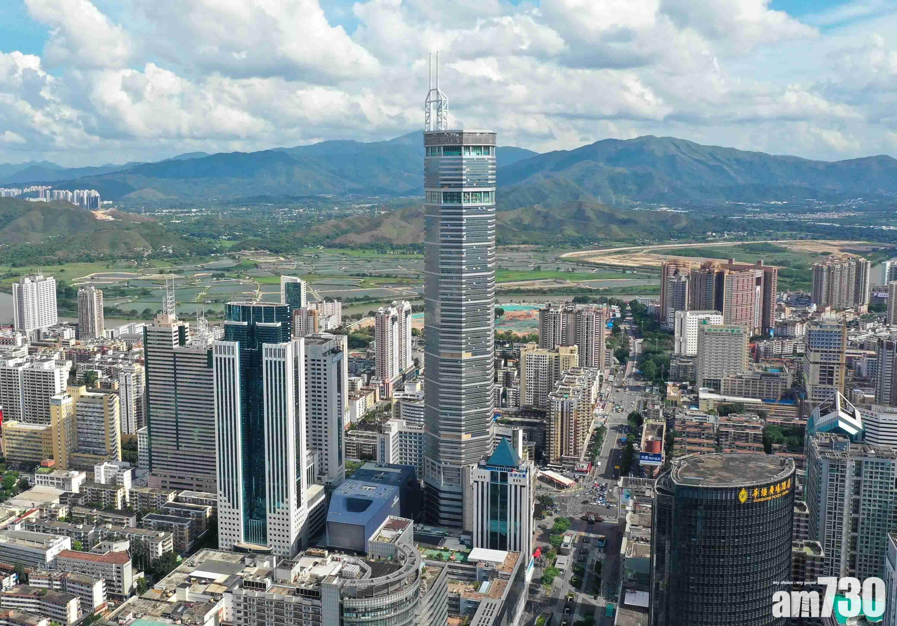 官方指,深圳賽格大廈連日晃動原因,是桅杆風導致渦激共振。(資料圖片)