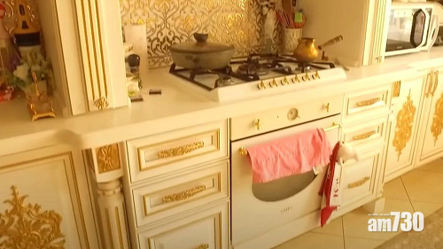 廚櫃都鍍金。(互聯網)