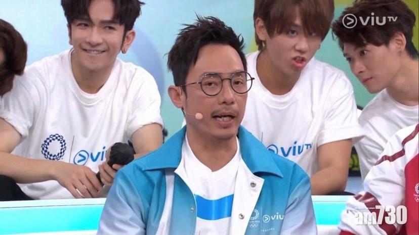 姜濤大玩「嘟咀鬥雞眼」。(ViuTv截圖)