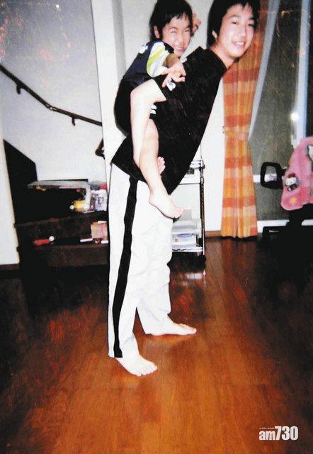 水谷隼與伊藤美誠早年照片。