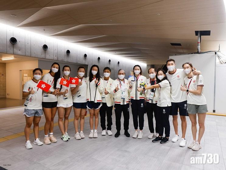 霍震霆稱何詩蓓奪銀證港隊世界級,又指自己返酒店都可以「大聲啲」。(港協暨奧委會圖片)