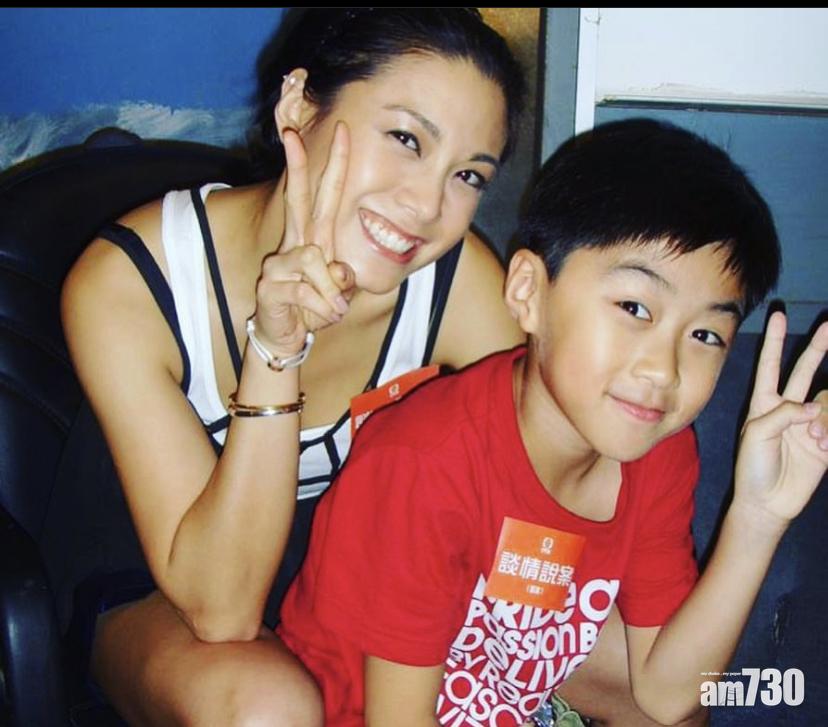 廖碧兒上載吳諾弘合照為他打氣。