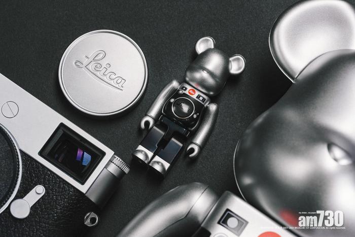 Leica宣布跟日本潮流玩具品牌Medicom Toy合作,推出LEICA x MEDICOM TOY BE@RBRICK 「M」。