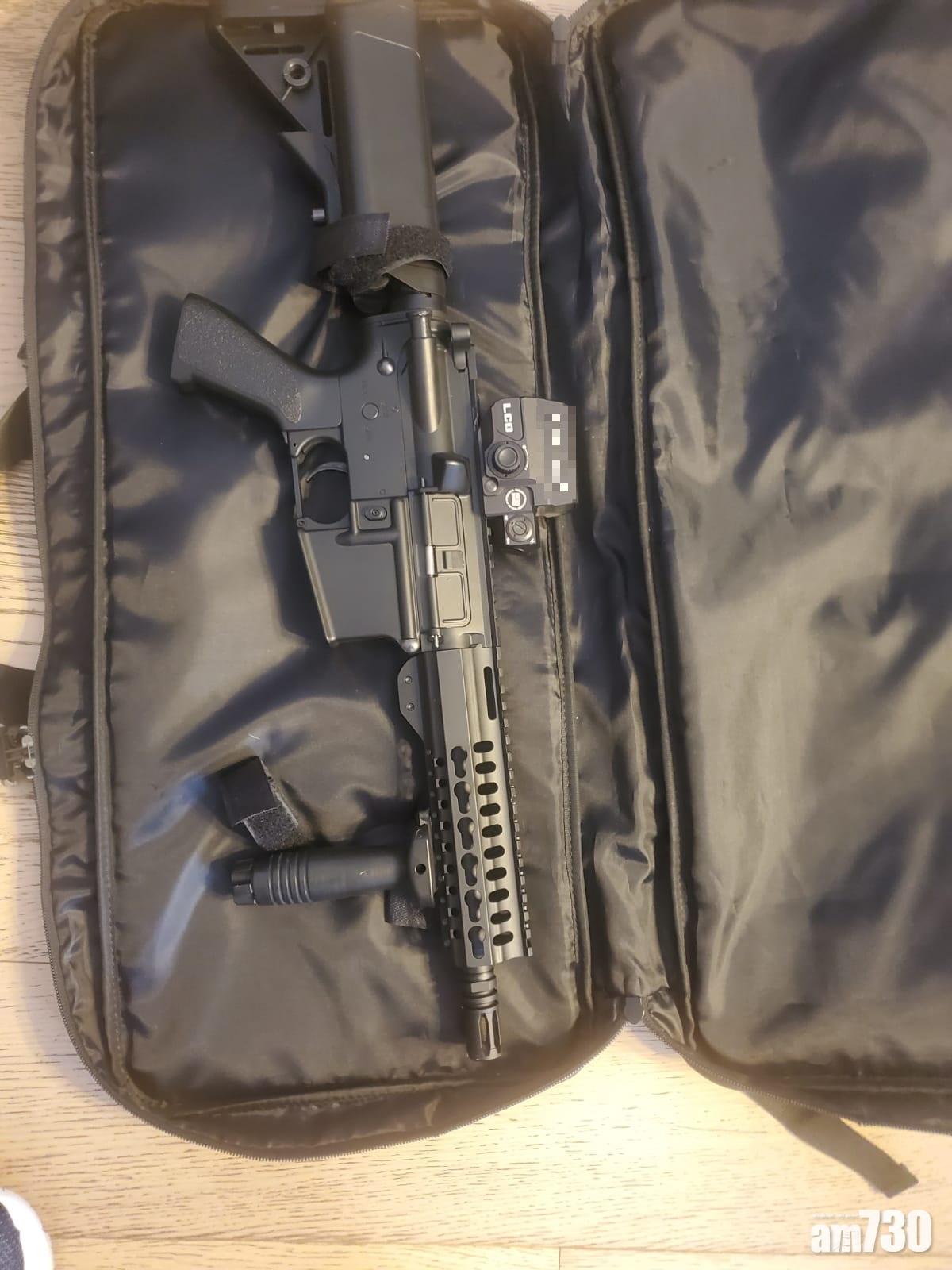 警方檢獲氣槍。(警方提供)