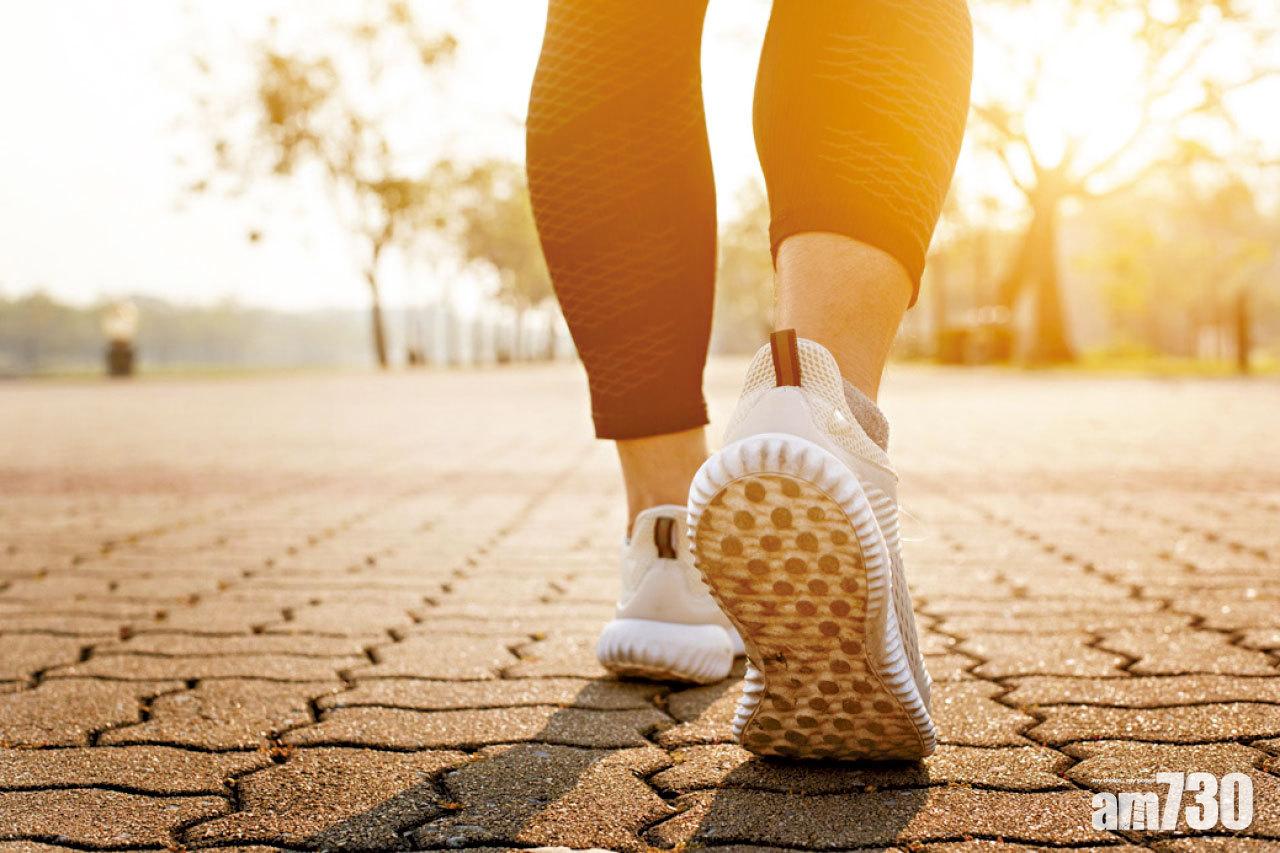 簡單如慢速行走,也可強化肌肉保護關節。