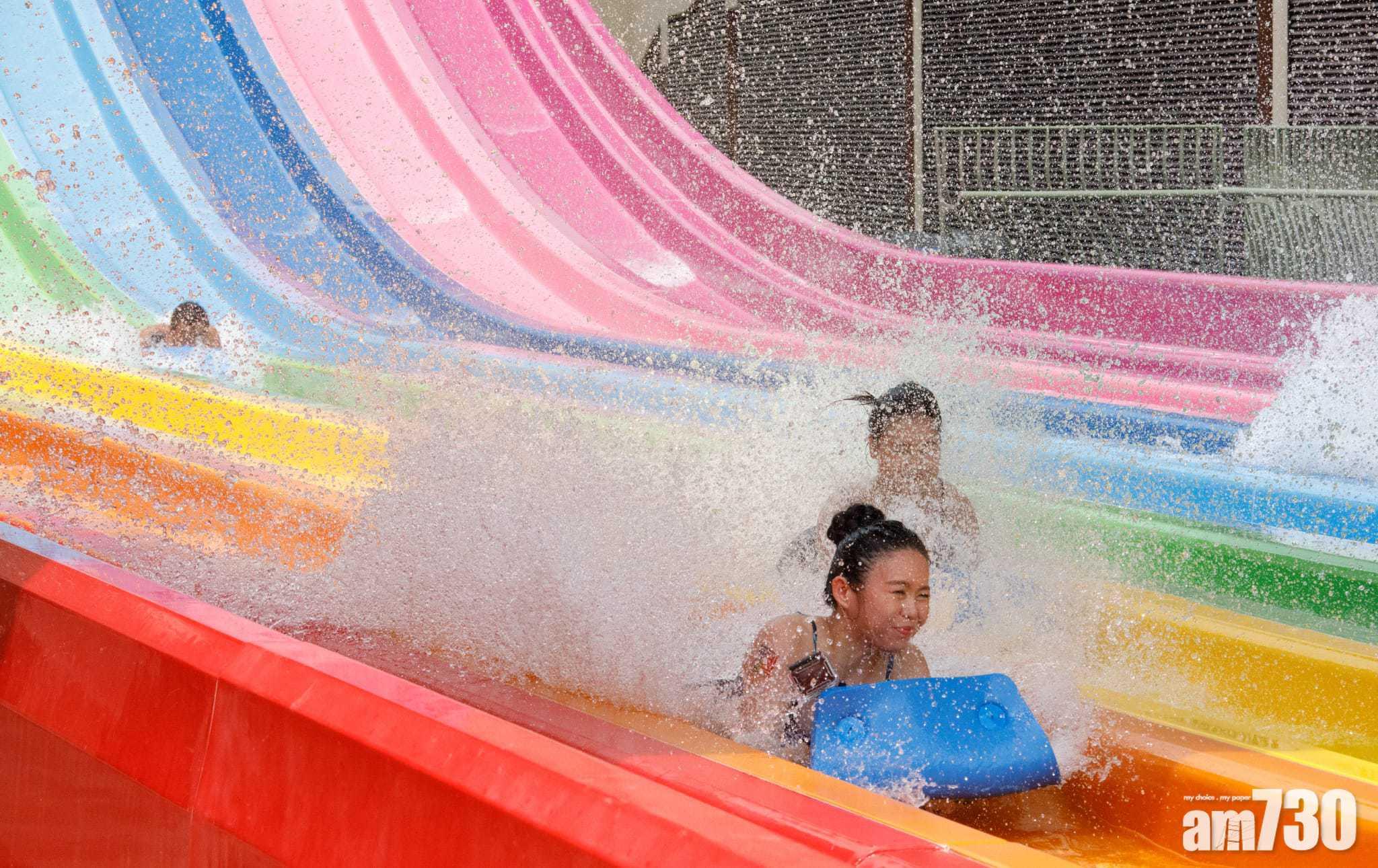 海洋公園水上樂園9月21日開幕 今午5時起網上售票 (蘇文傑攝)