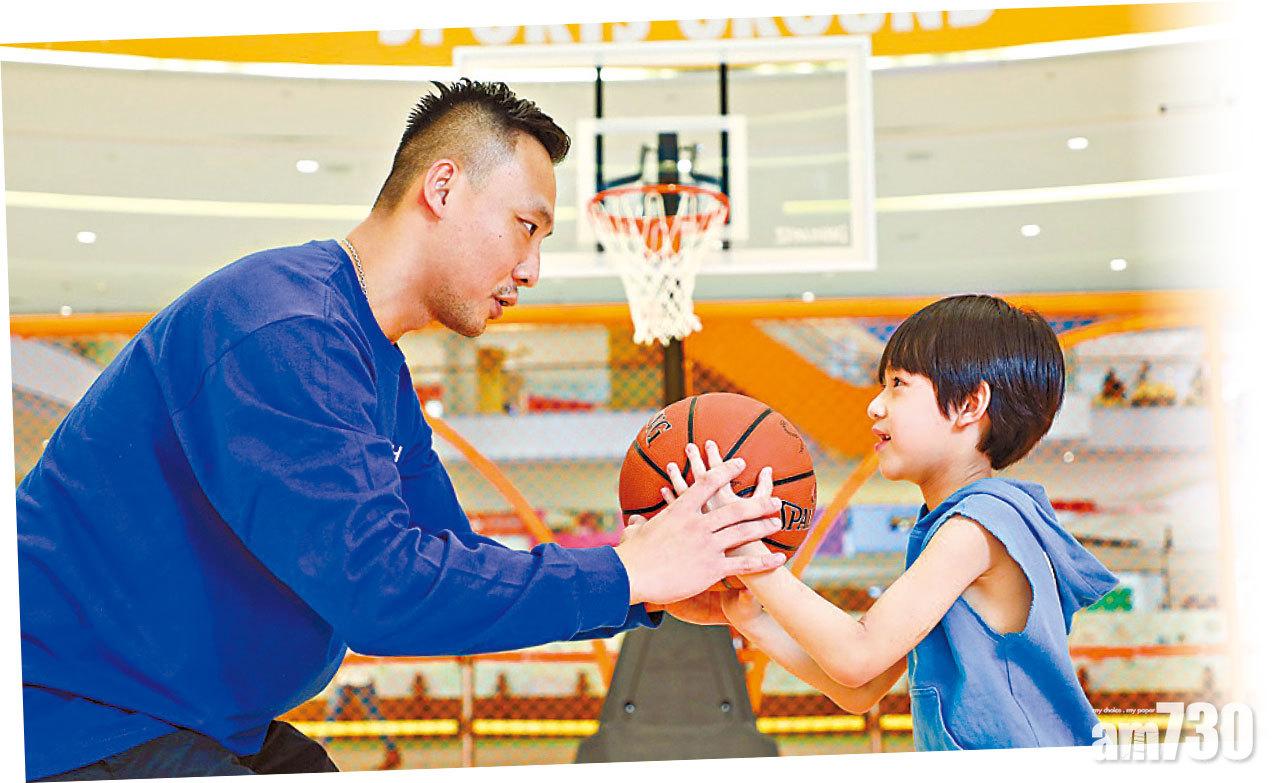 D.PARK愉景新城聯同前港隊籃球神射手及現役港隊排球明星一同參與「盛夏探索之旅」。