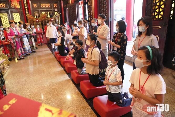 嗇色園辦黃大仙師上契結緣儀式