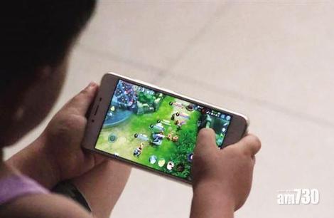 內地收緊未成年人玩網遊時間。(互聯網)