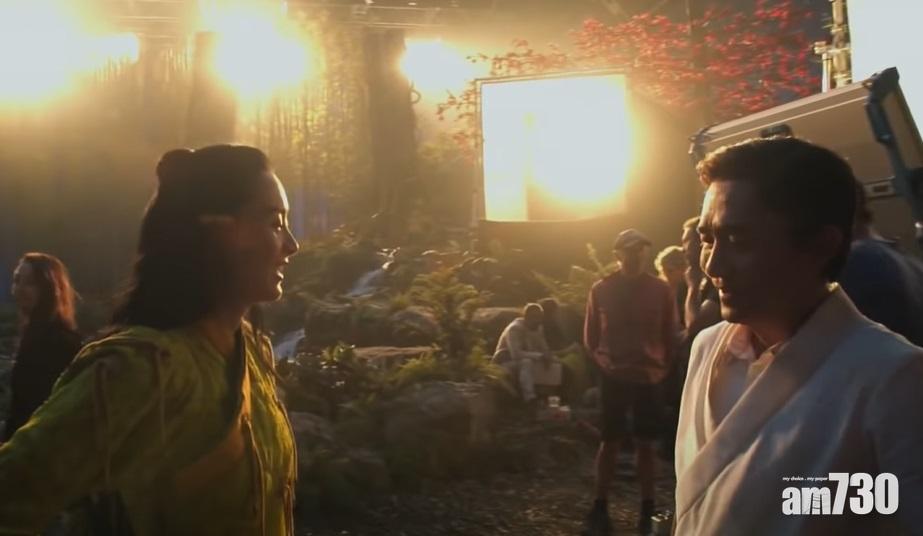 二人在片場總算同聲同氣。