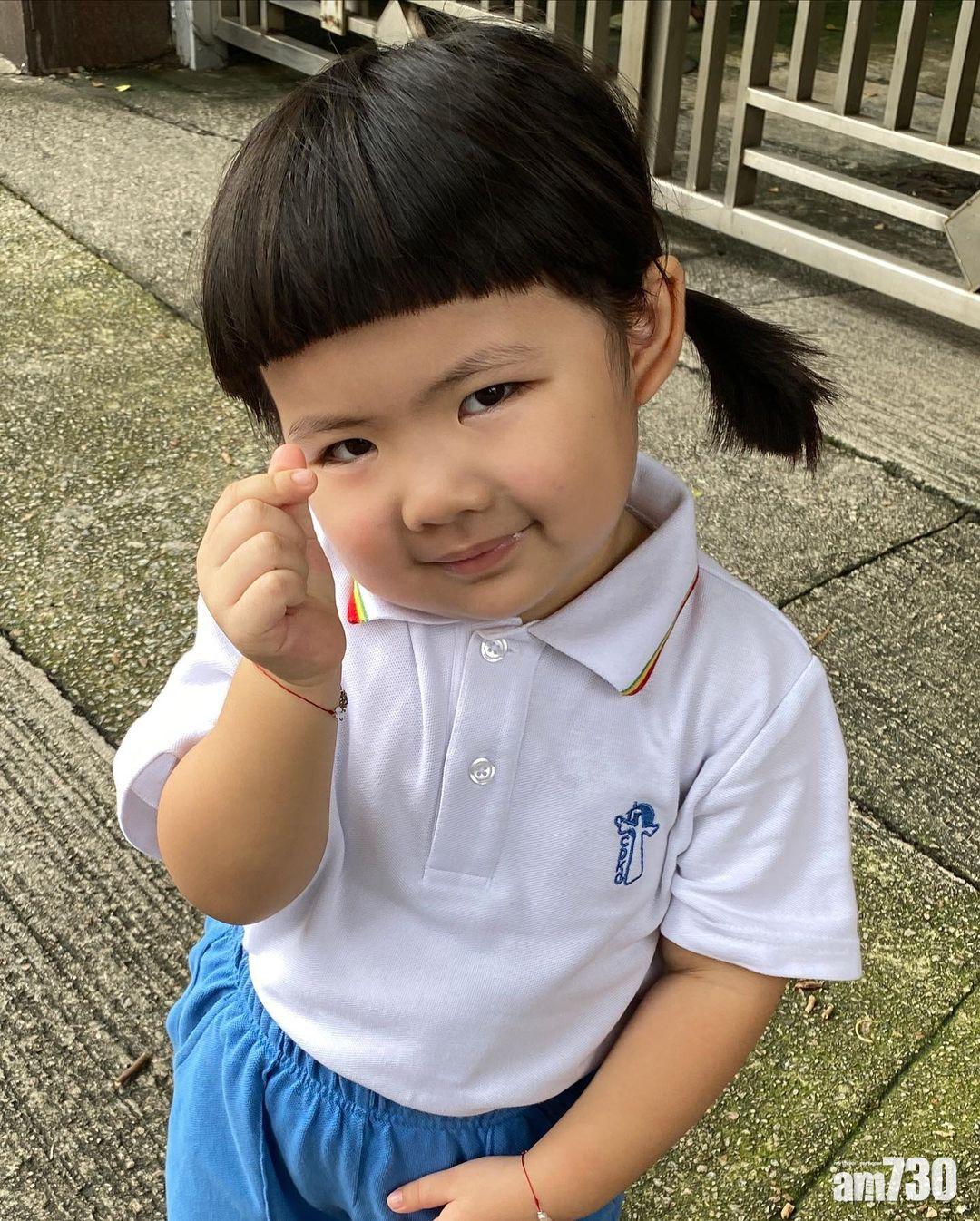 Lucy表情多多。