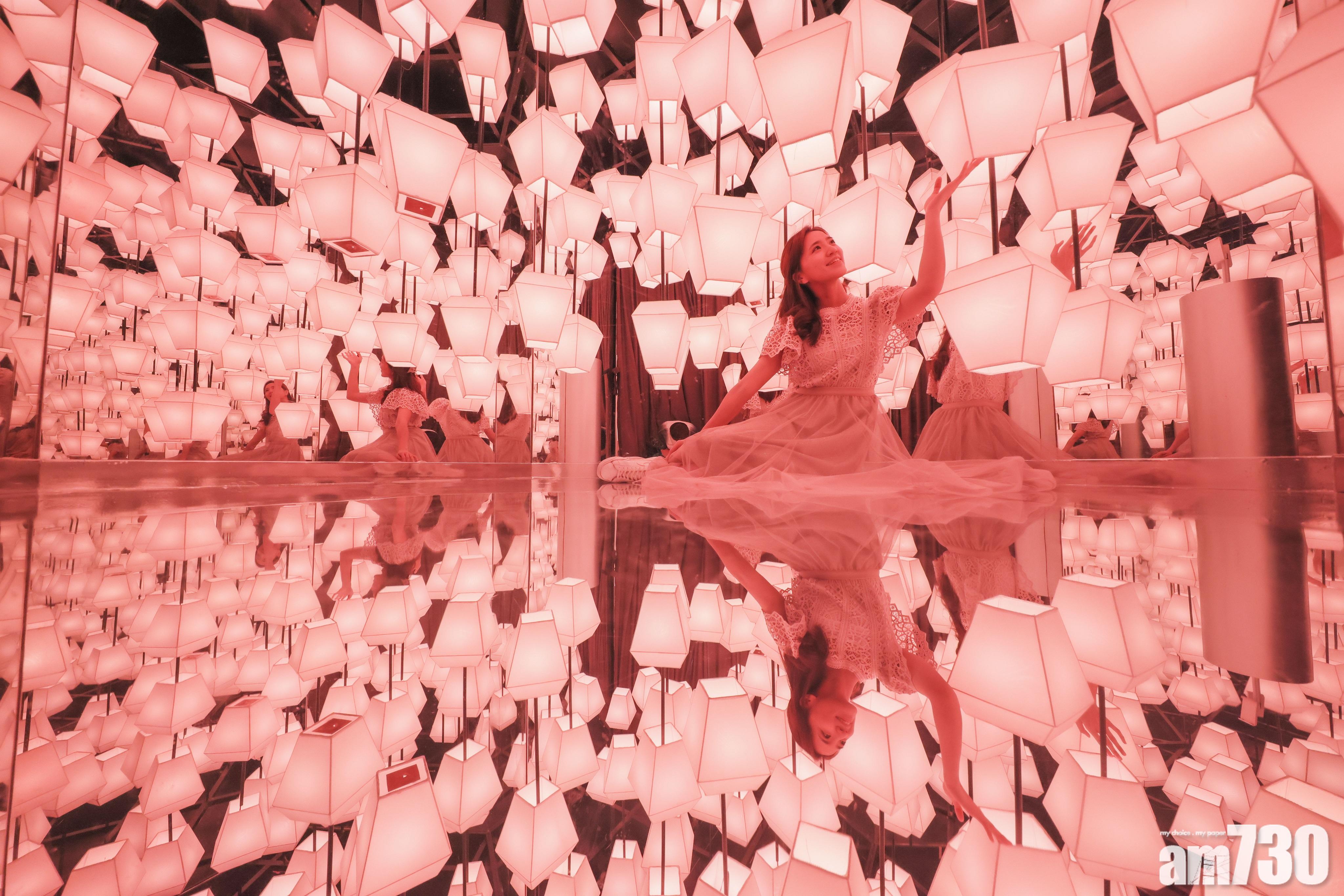 黃大仙中心亦有3.5 米高「燈映秋夕」巨型花燈裝置