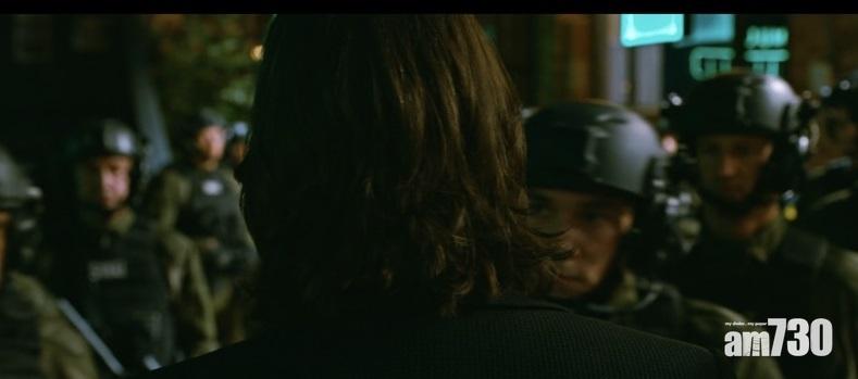 先導預告中,發現疑似是奇洛李維斯的背影。(截圖)