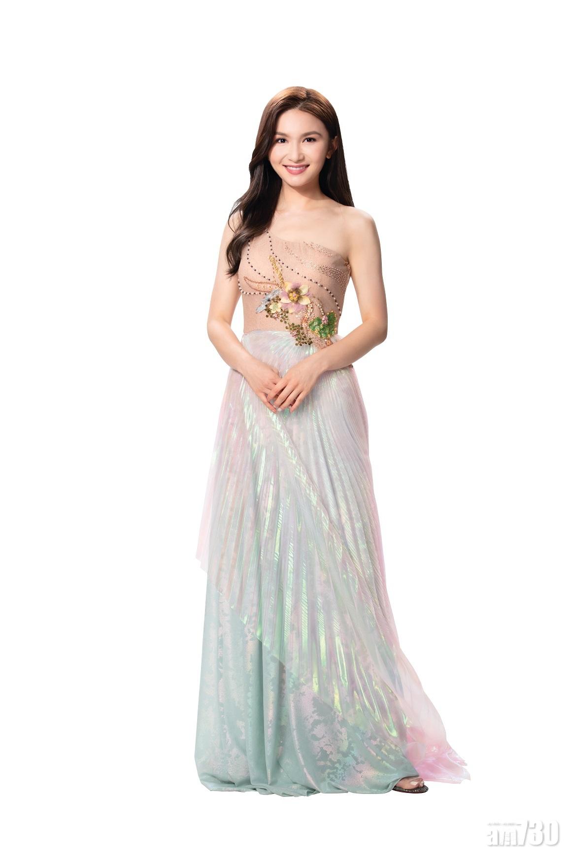 4號關楓馨 Fabienne