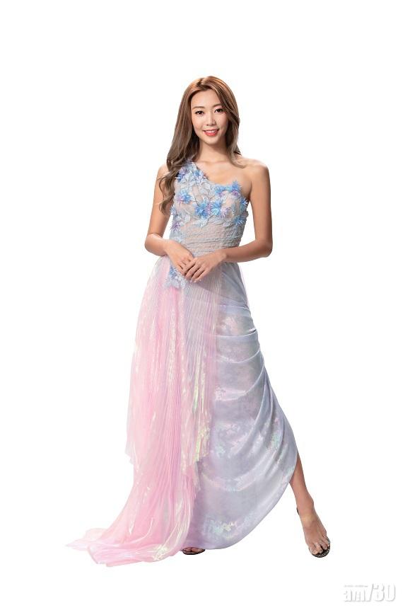 18號莫韻諰 Vincy