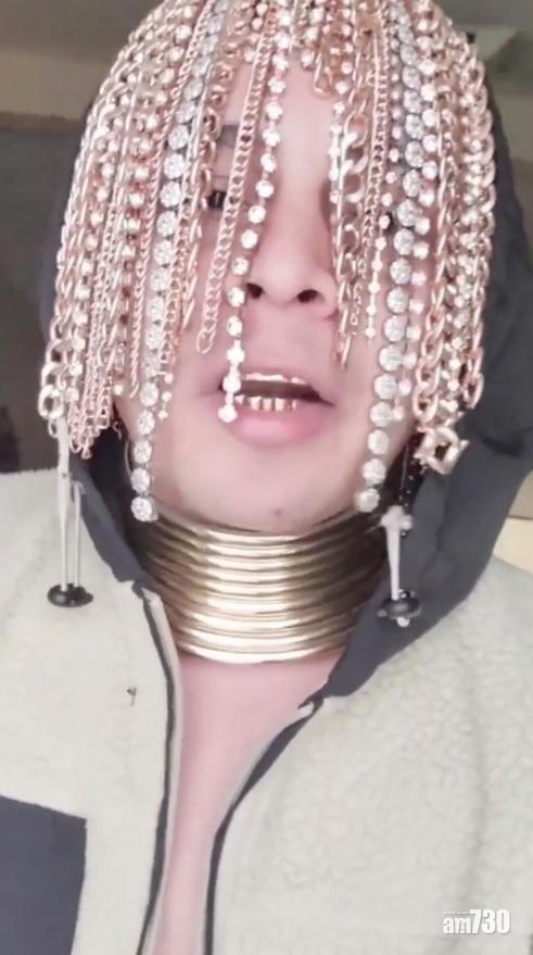 Dan Sur在TikTok短片中介紹其真金髮。(互聯網)