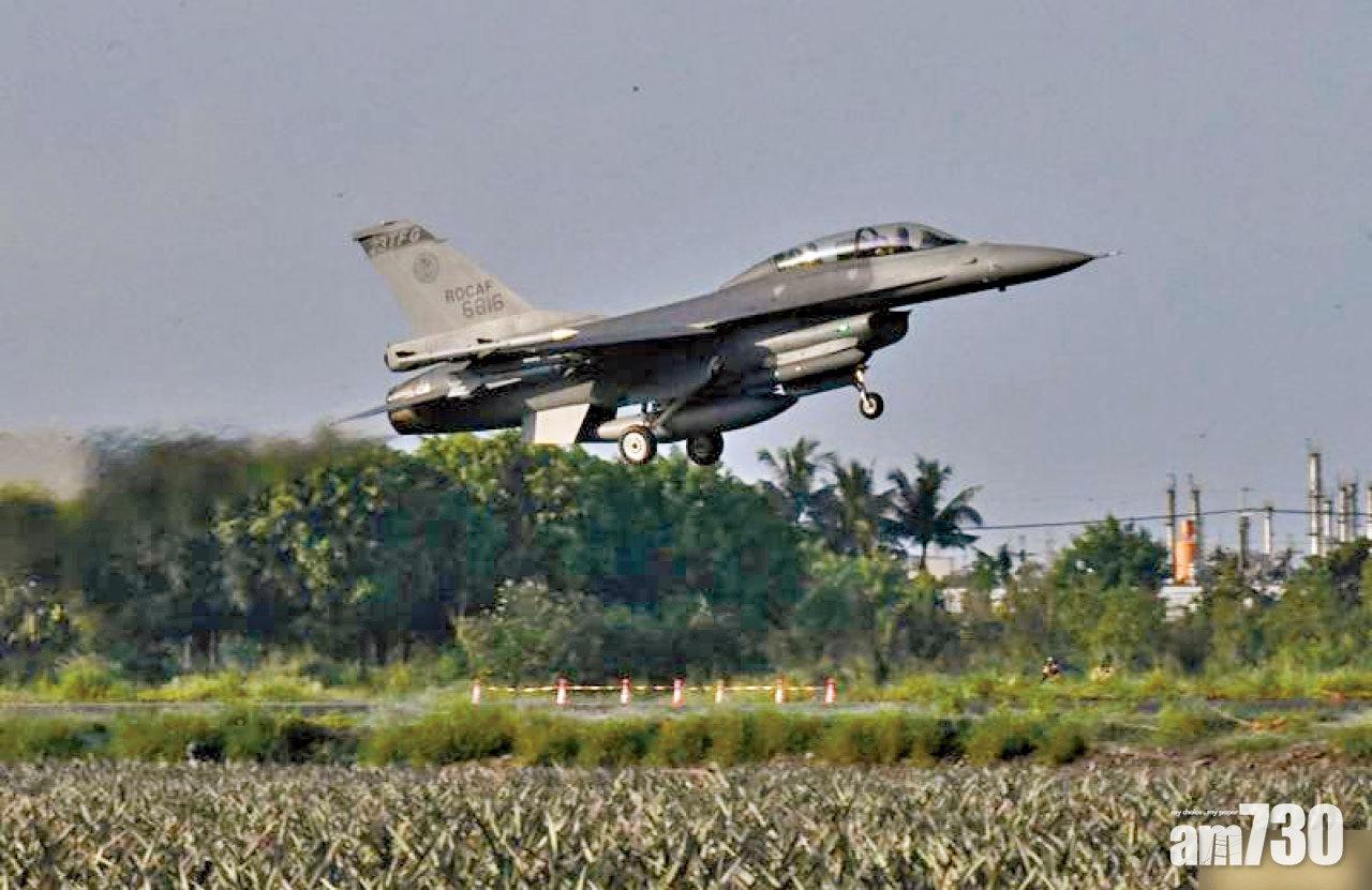 F16V戰機在佳冬戰備跑道起飛。(互聯網)