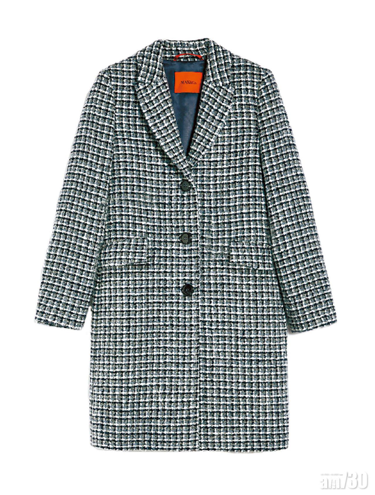 藍白色tweed coat $5,580(B)
