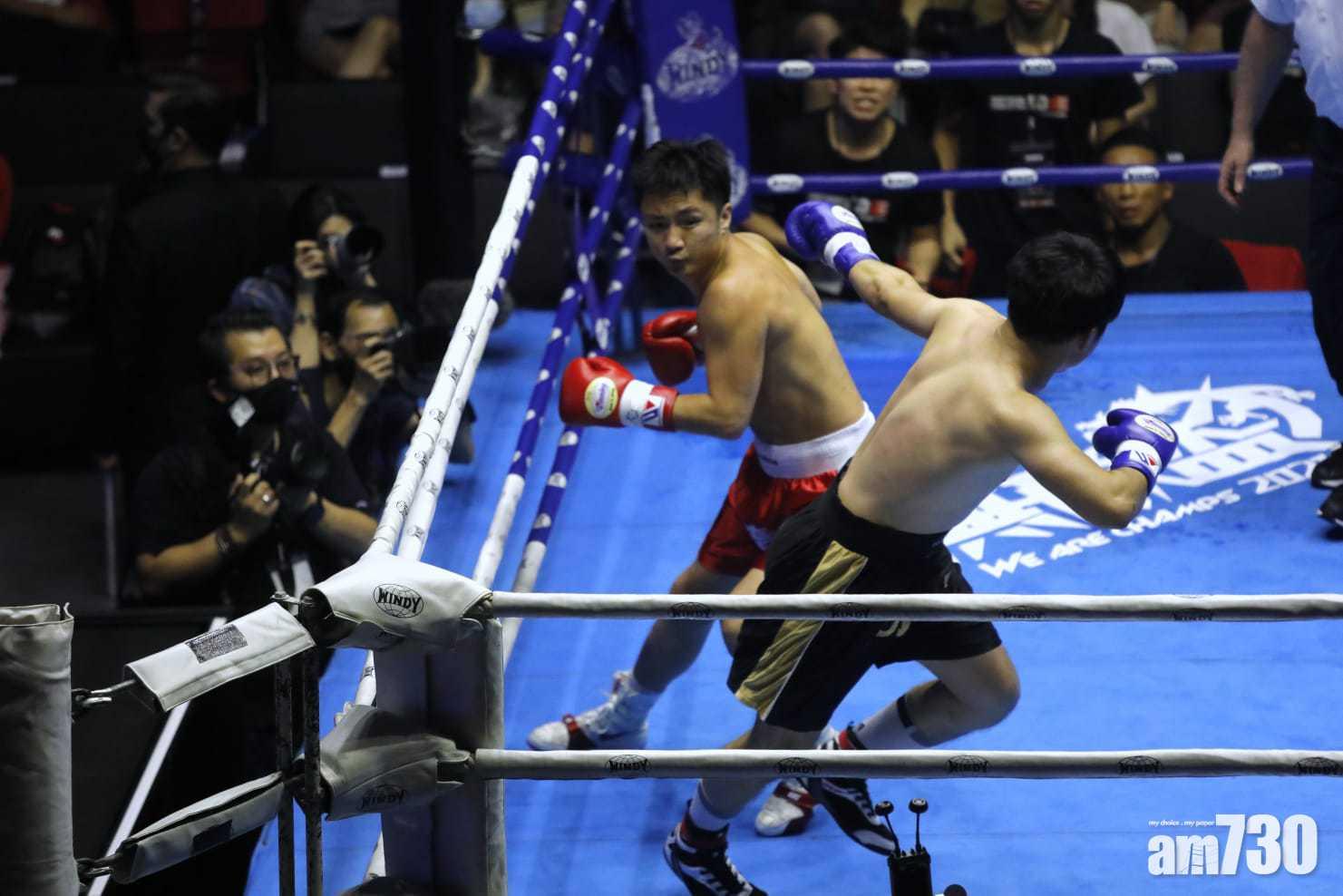 鍾培生指林作多次跑走及攬實他,拳證曾兩度警告對方。