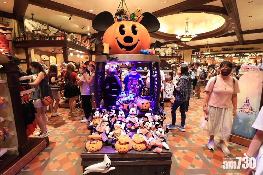 萬聖節主題商品有超過 100 款商品選擇