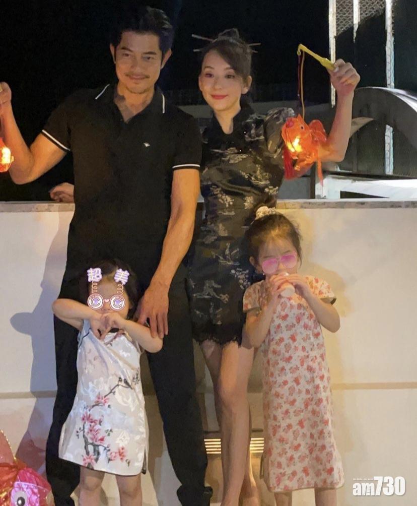 方媛曬一家四口溫馨合照。