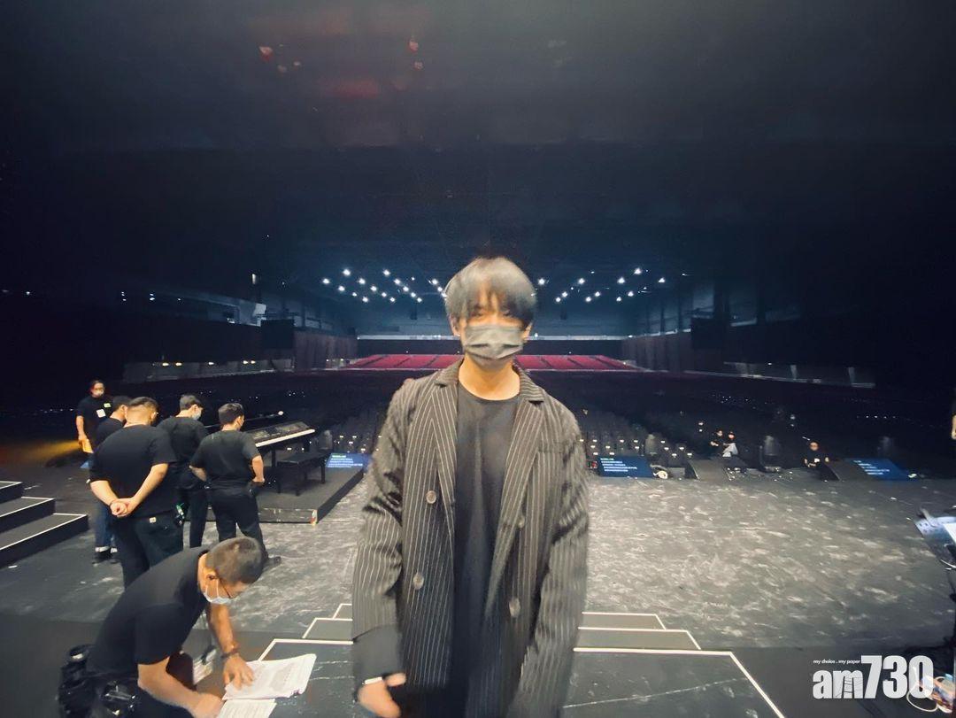 姜濤上載多張連環拍攝的照片。