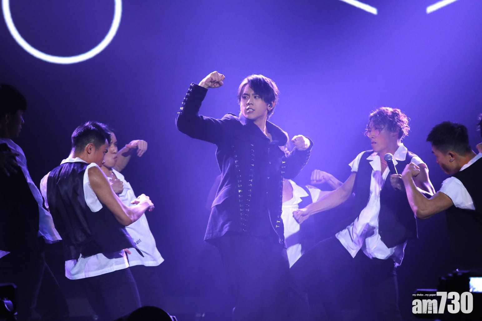 姜濤是第4位登場的solo歌手。(林俊源攝)