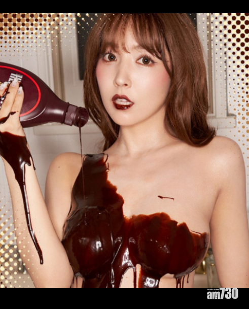 三上悠亞開賣28張寫真照。(網上圖片)