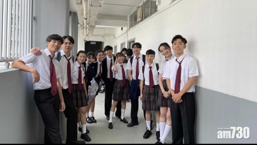 Edan演中學生毫無違和感。