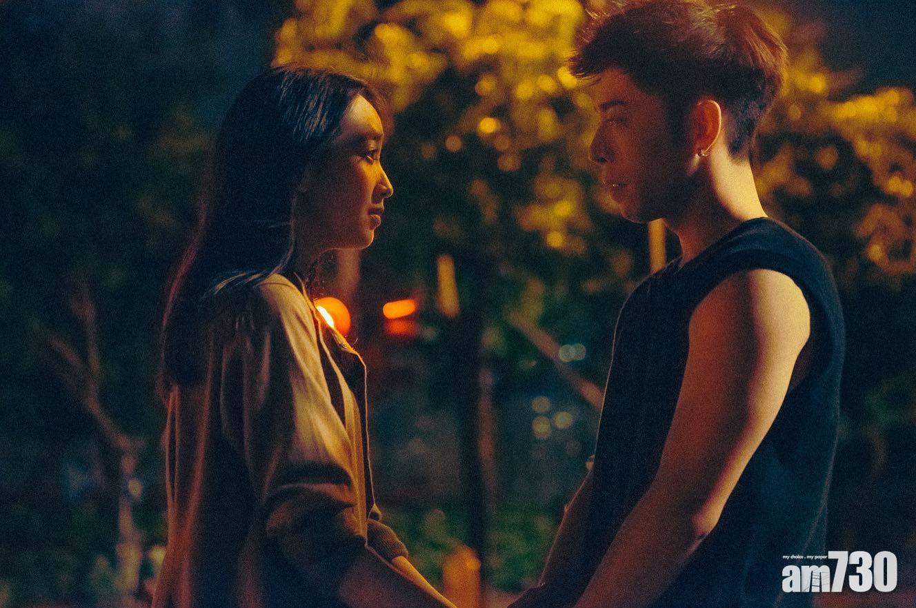 Edan在新歌《My Apple Pie》MV露臂護花,看來他的勤力操練漸見成果。(呂爵安IG)