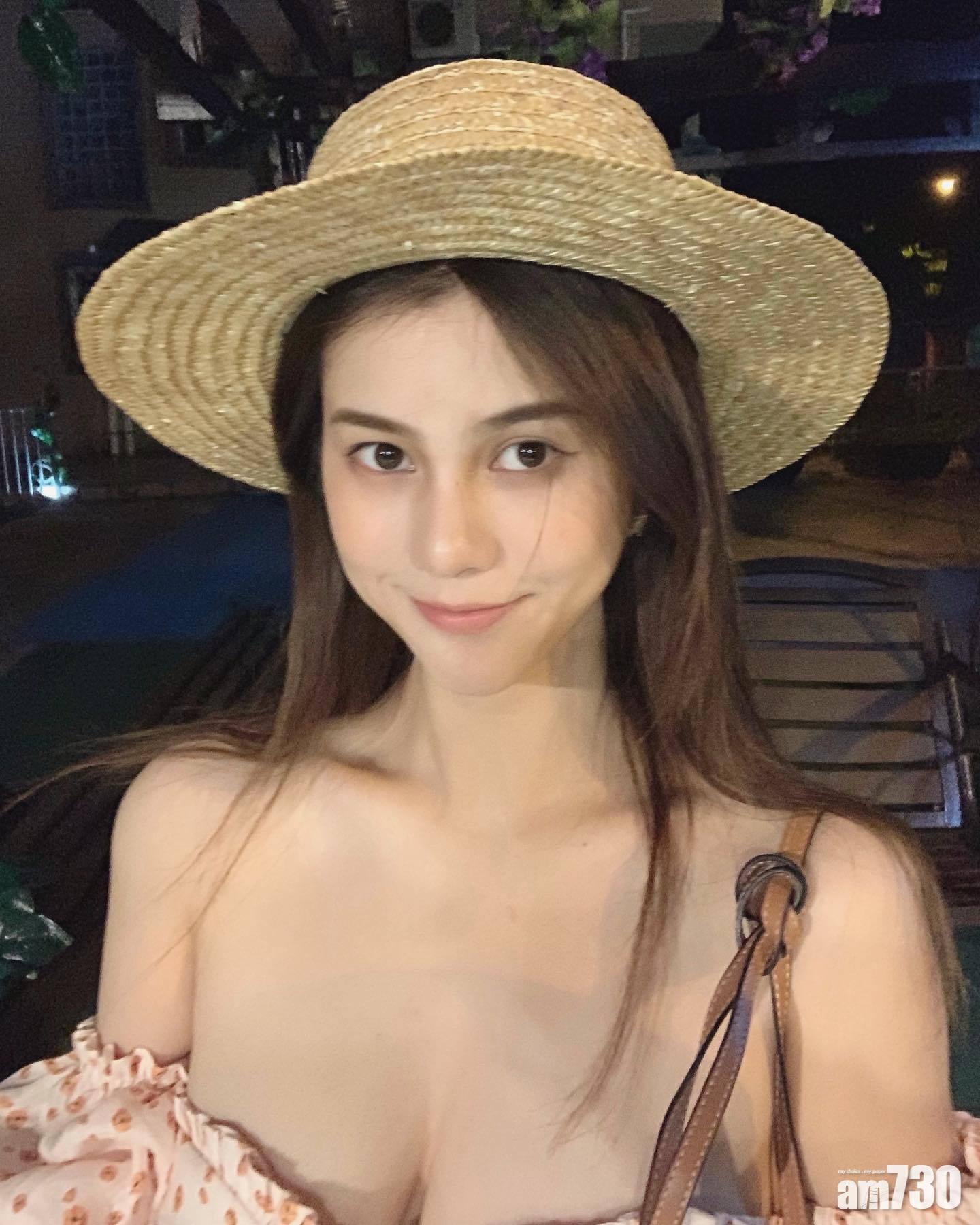 鄧月平今年23歲。