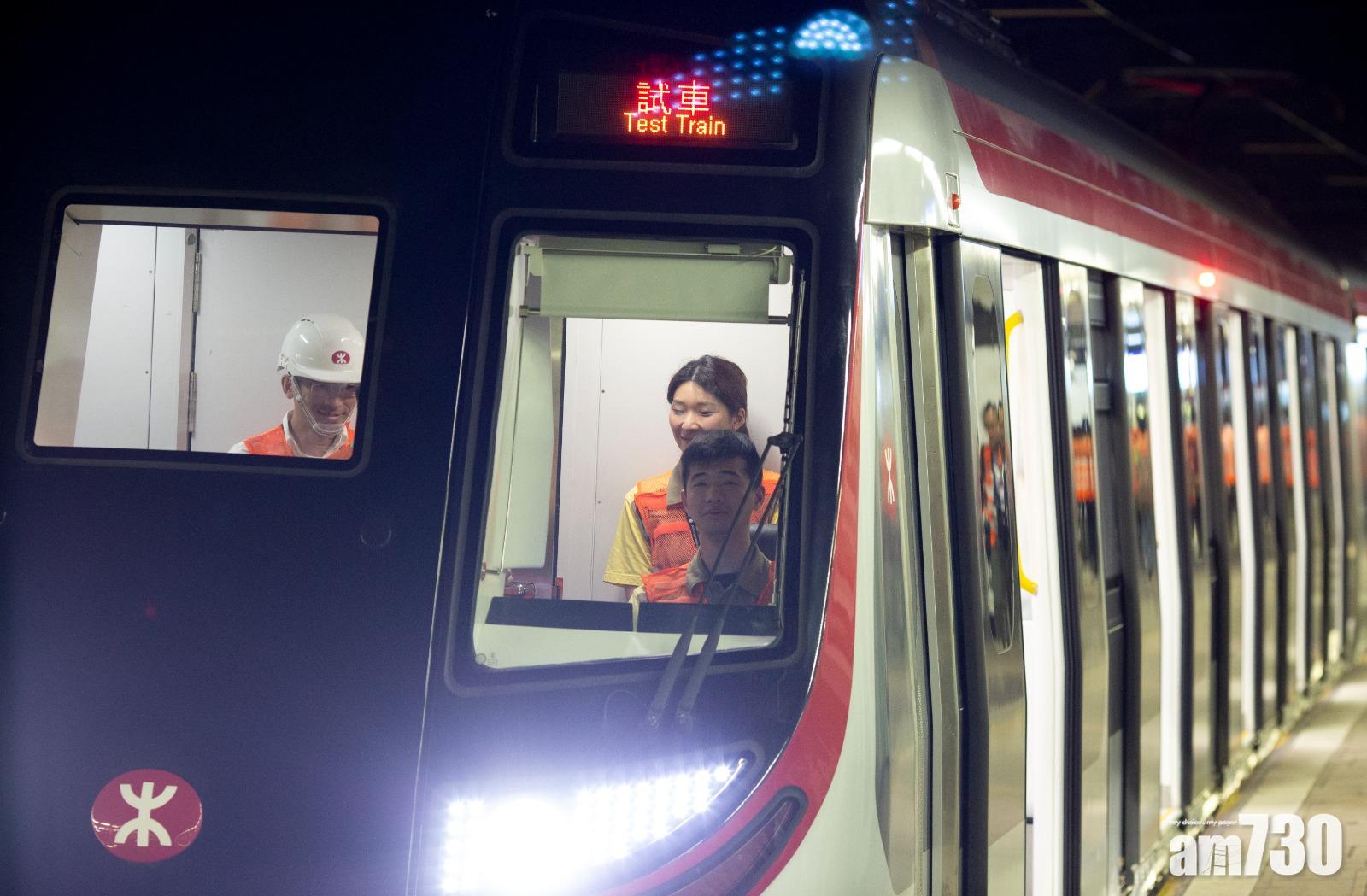 20多架9卡列車已運抵本港。(資料圖片)