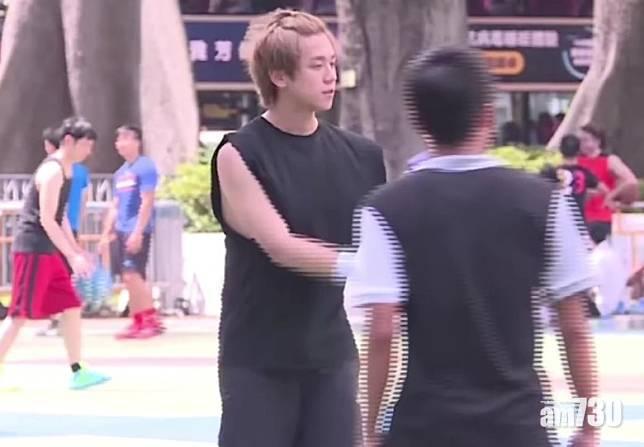 曾有電視台拍到姜濤在維園練波。