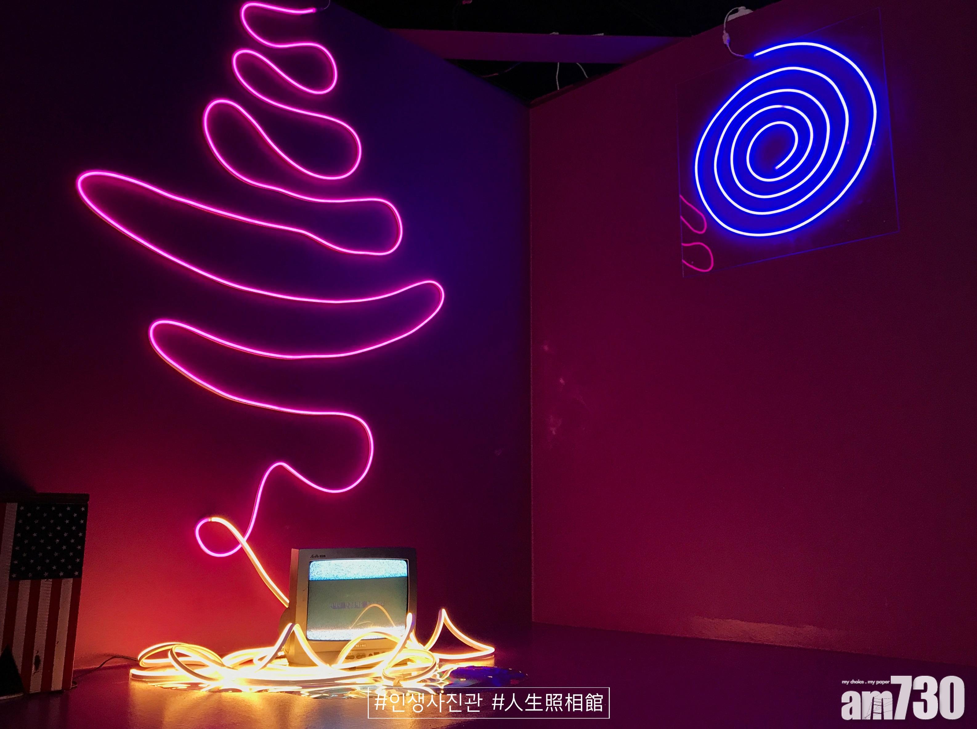 場內更有不同夜光燈吊飾予大家打卡