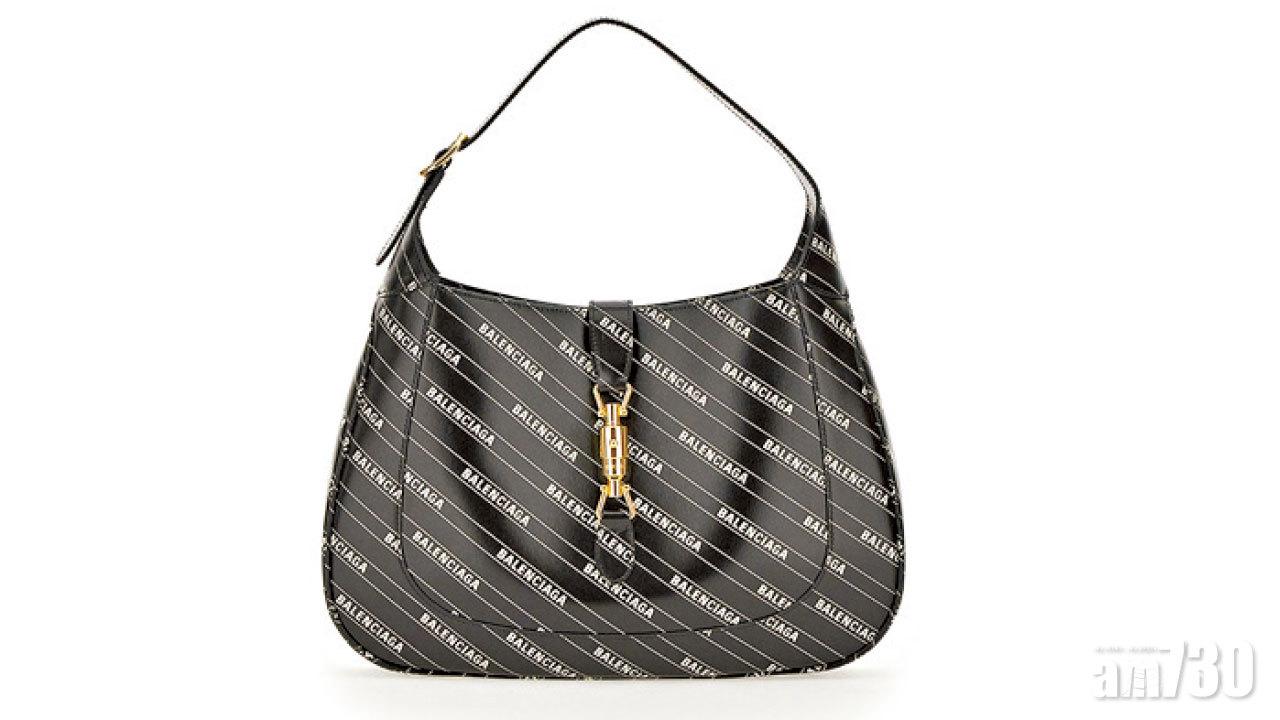 Balenciaga斜間monogram的Gucci Jackie Bag。