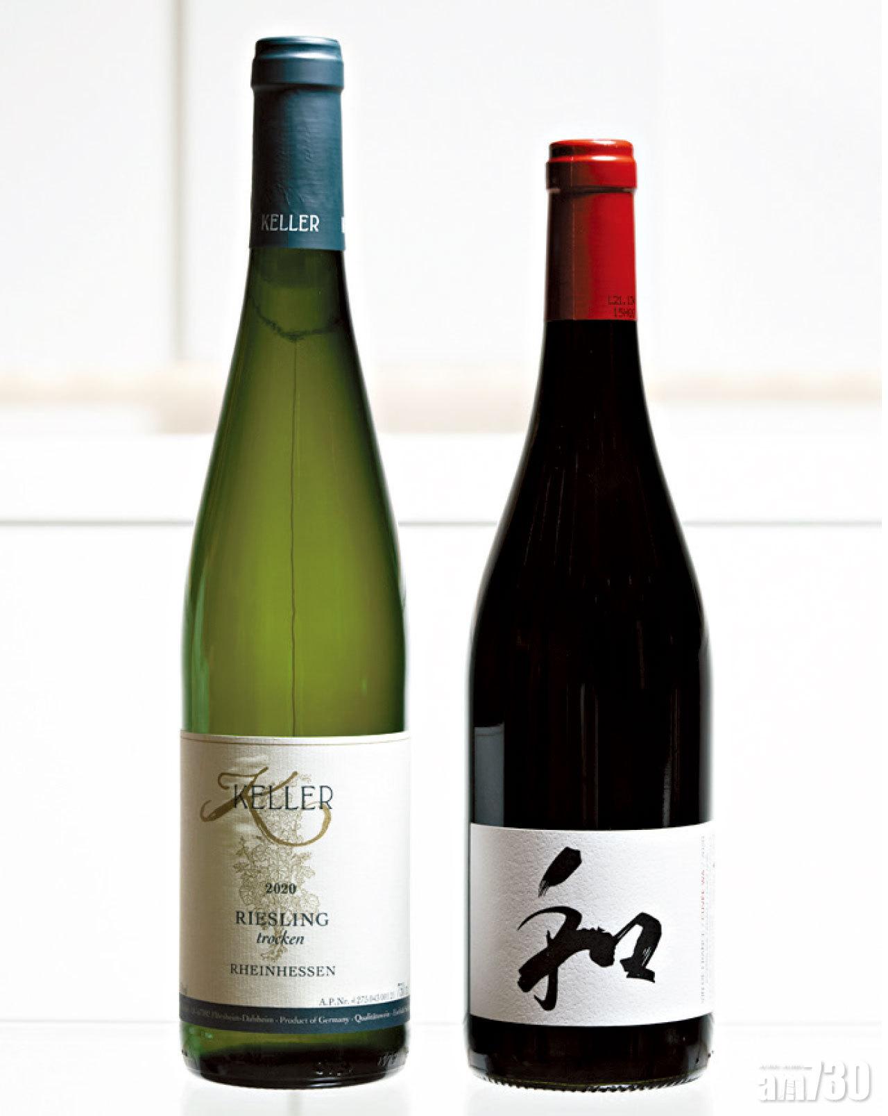 紅白佳釀,富陳年香氣的Kohki Iwata Cuveé WA 2020(右)及限量配產的Weingut Keller Riesling Trocken 2020(左)。