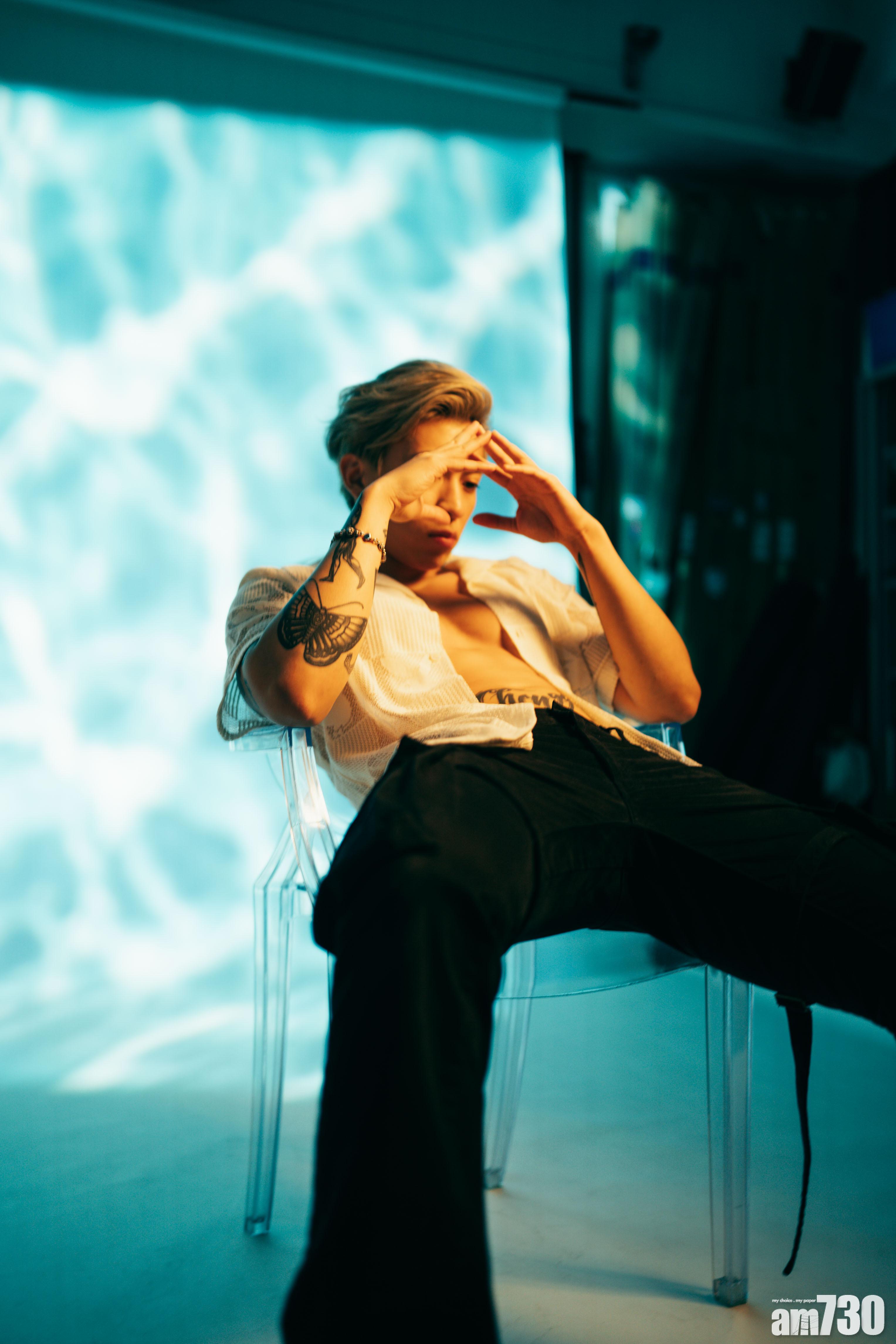 Tyson以型爆look,迷倒不少女生。