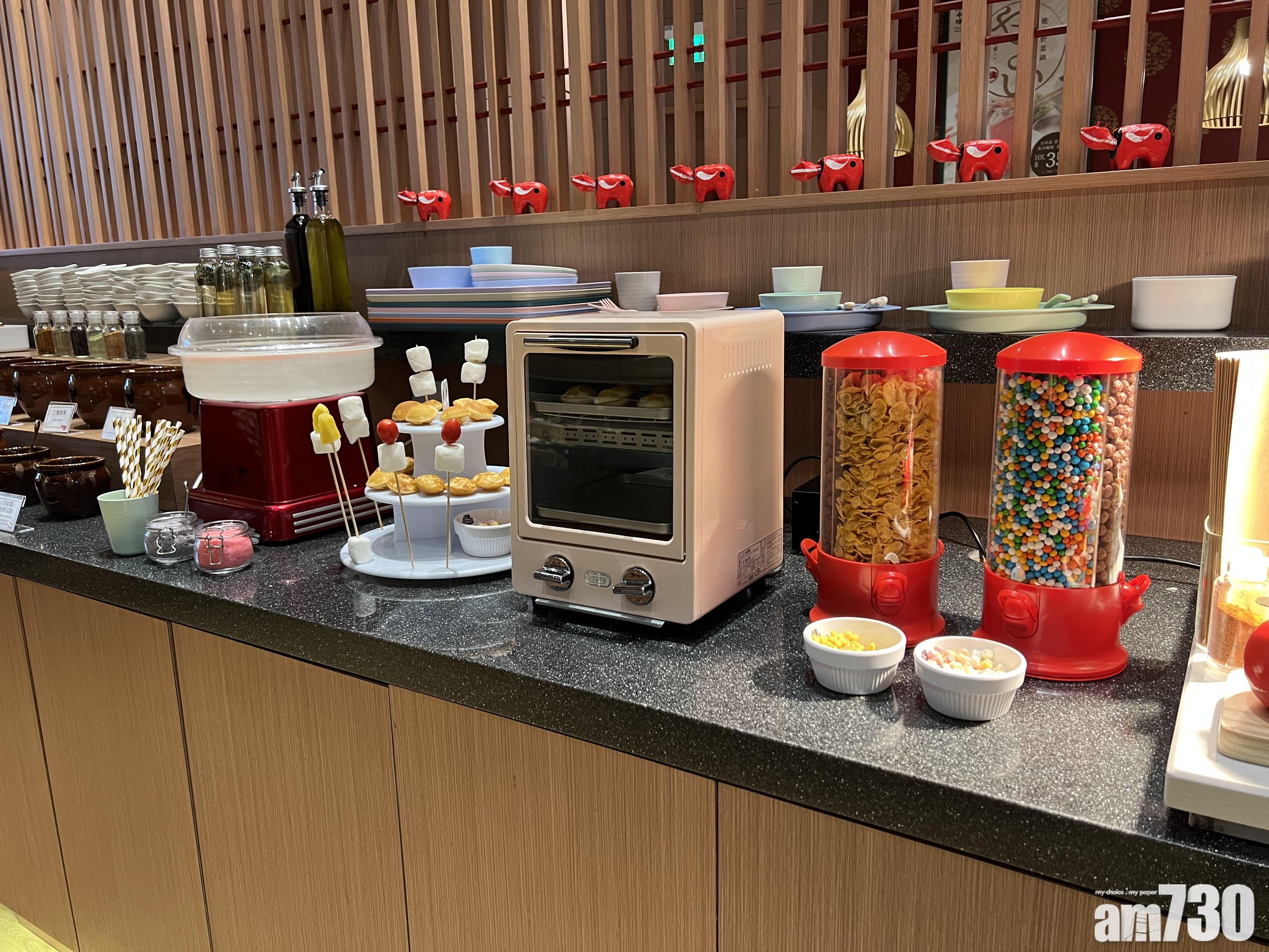 更有朱古力噴泉、棉花糖機