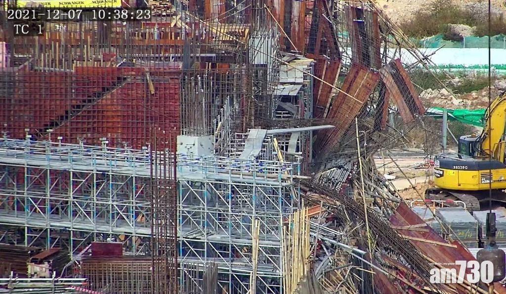 啟德體育園地盤巨型棚架倒塌。(建築業揸機手足FB)