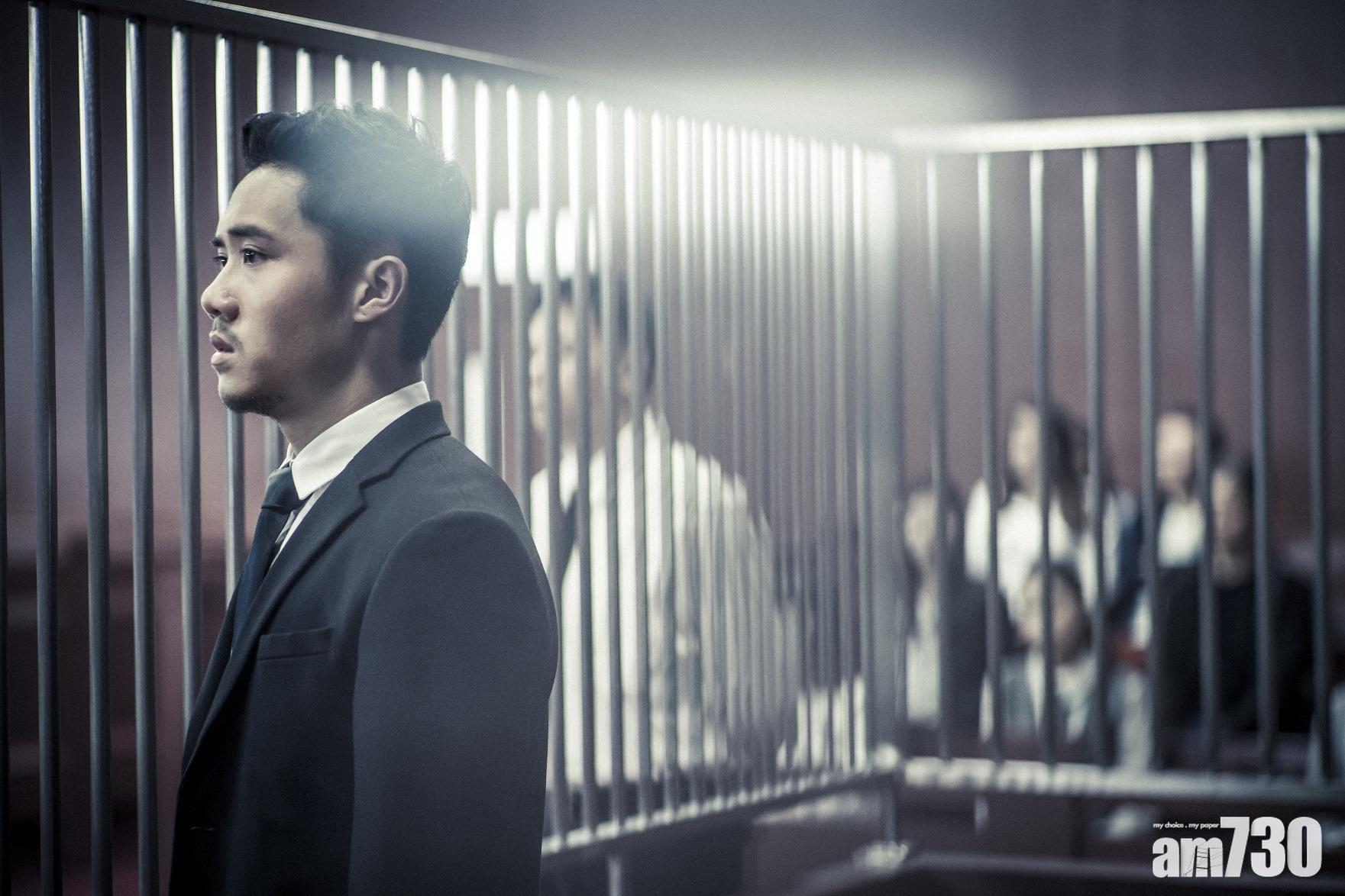 Himmy憶述拍與智叔同場的法庭戲時,獲對方提點。