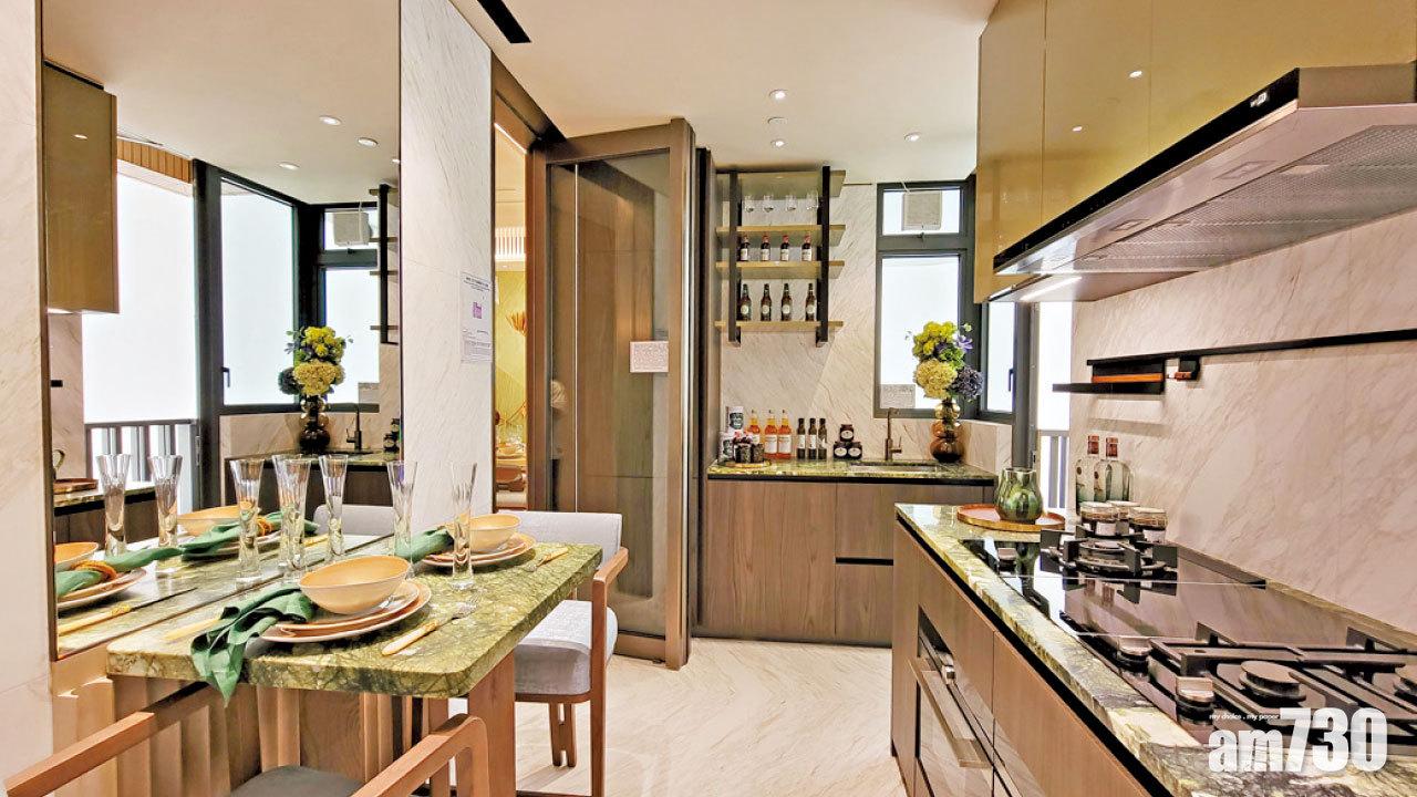四房梗廚設計,內設早餐區。