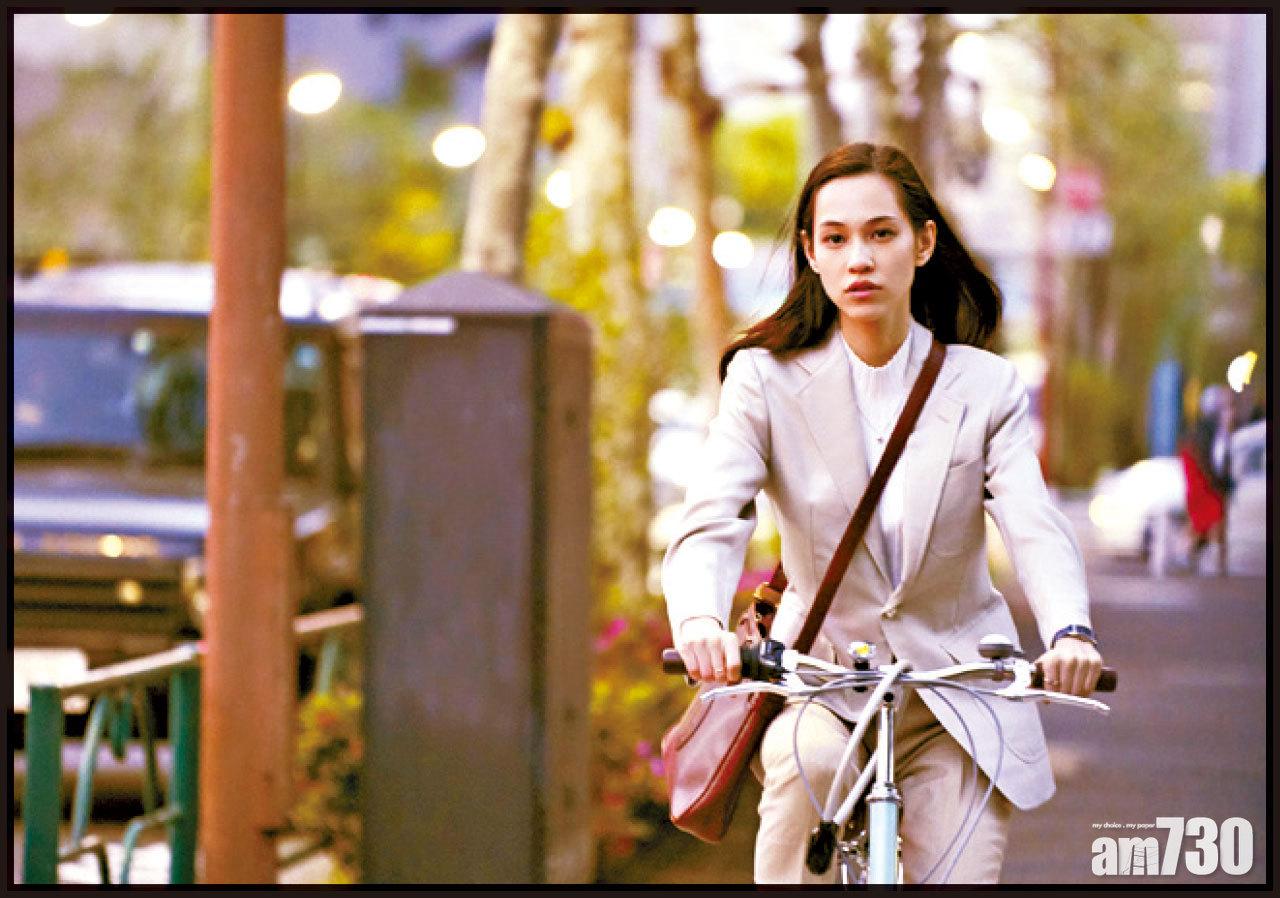 水原希子演一位寡言而內心蘊涵百般心思的女孩。